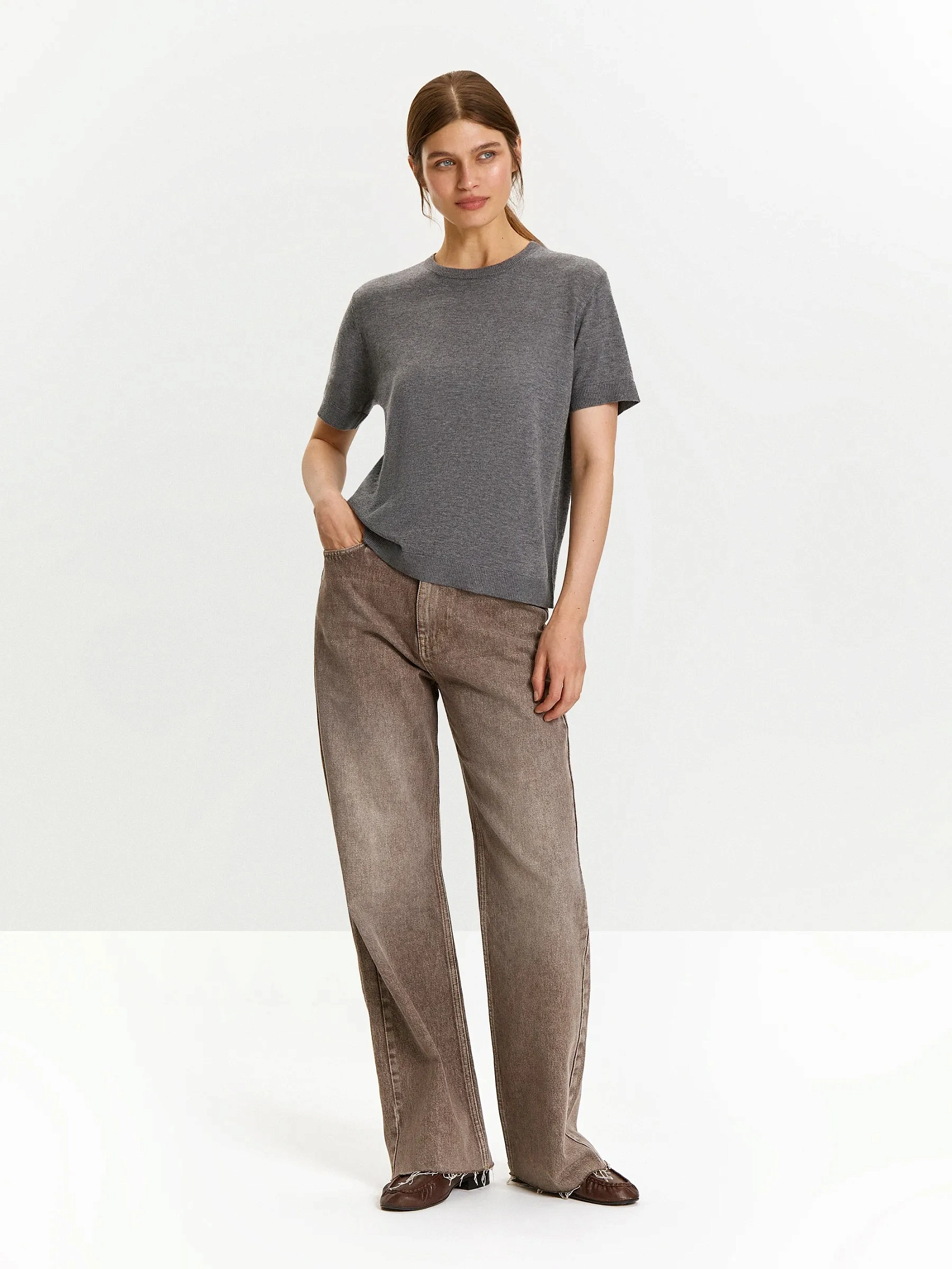 Футболка с содержанием шерсти