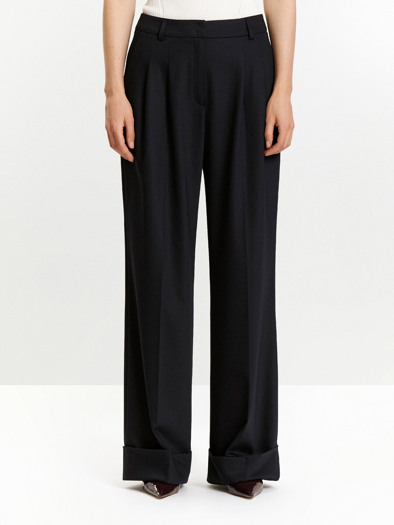 Брюки широкого кроя