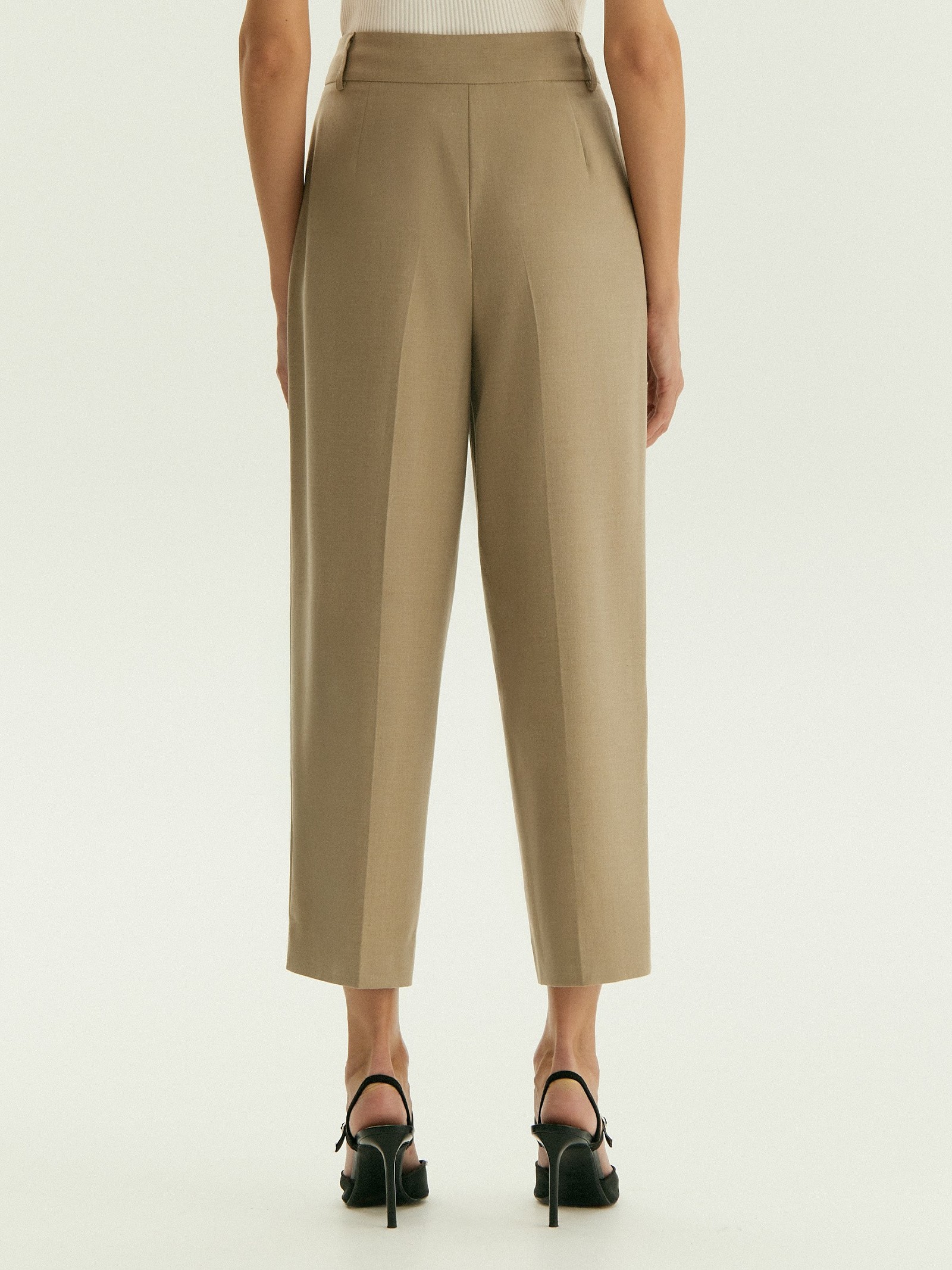 Брюки зауженного кроя