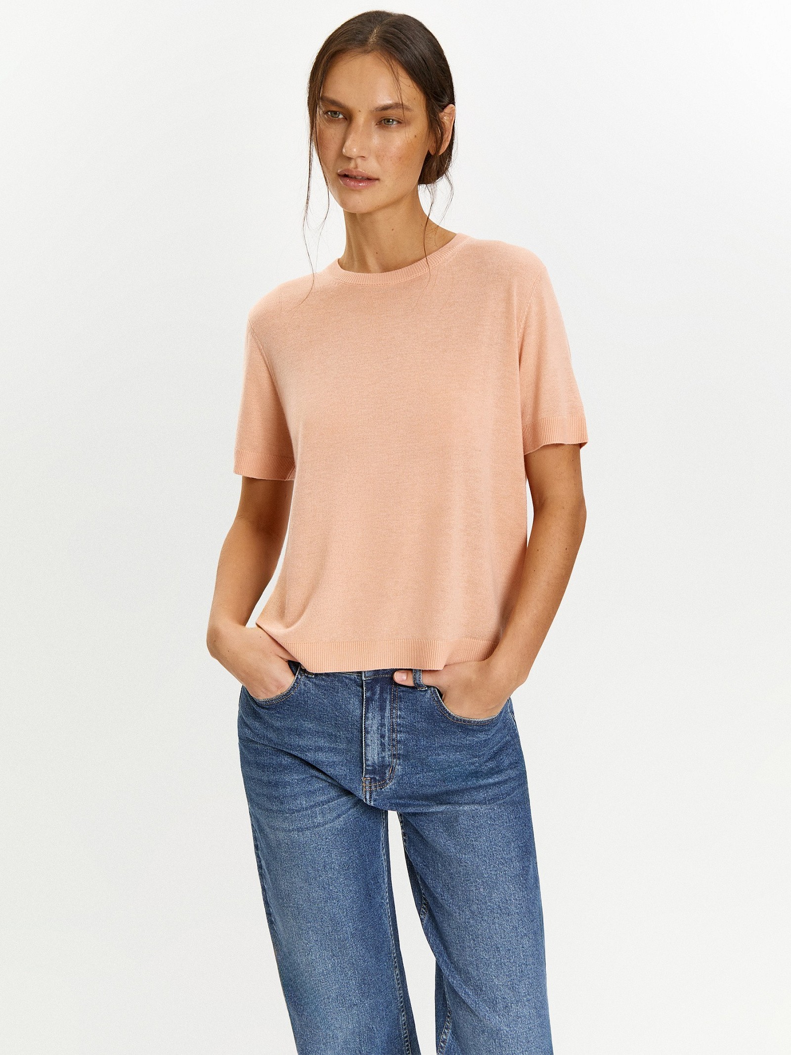 Футболка с содержанием шерсти