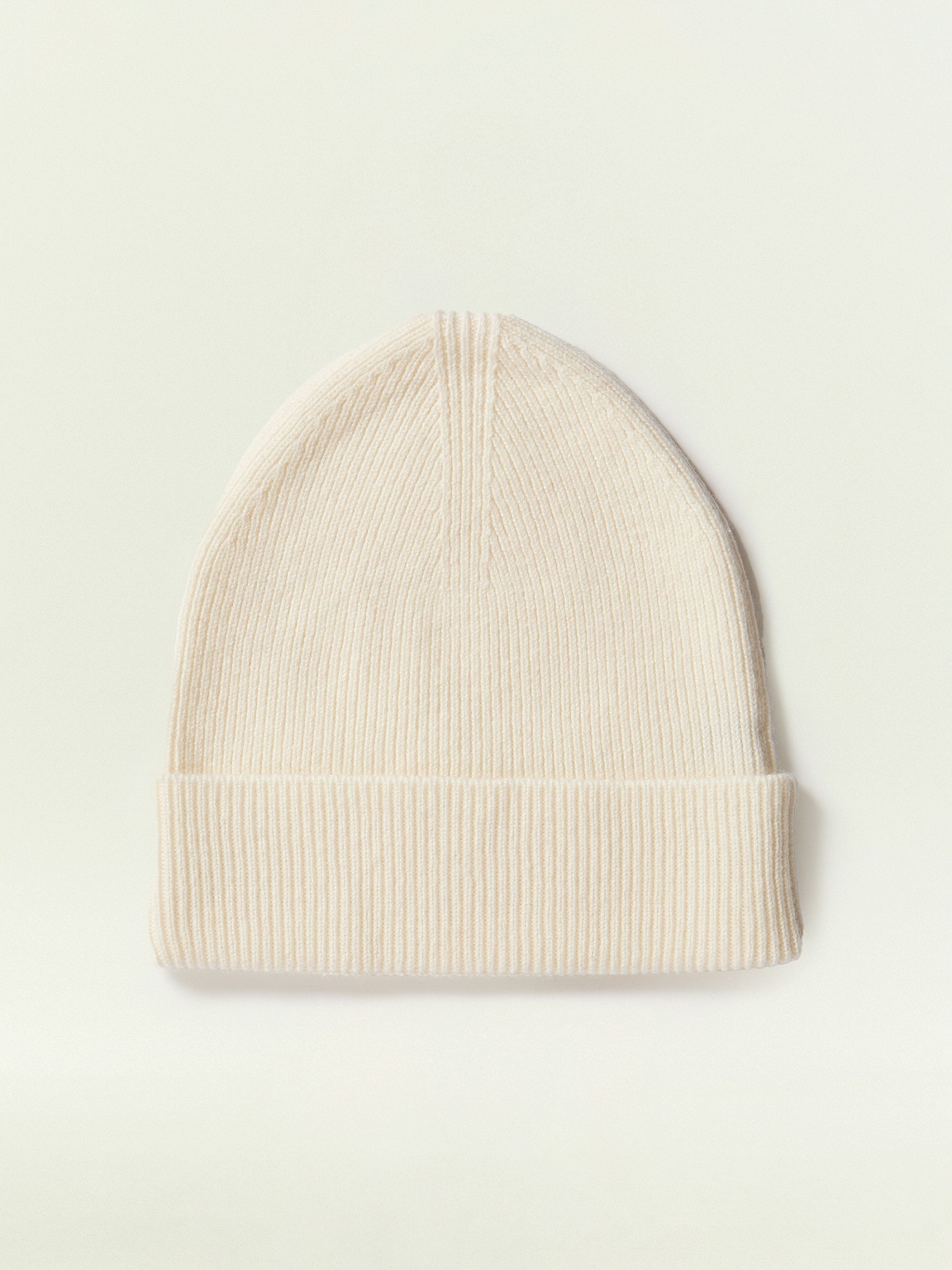 Шапка из шерсти и кашемира