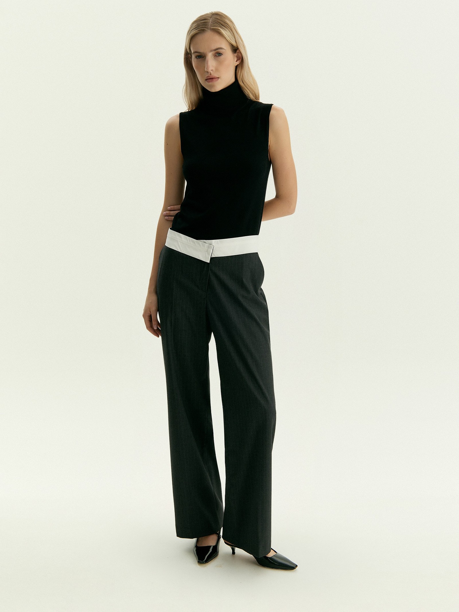 Брюки в полоску