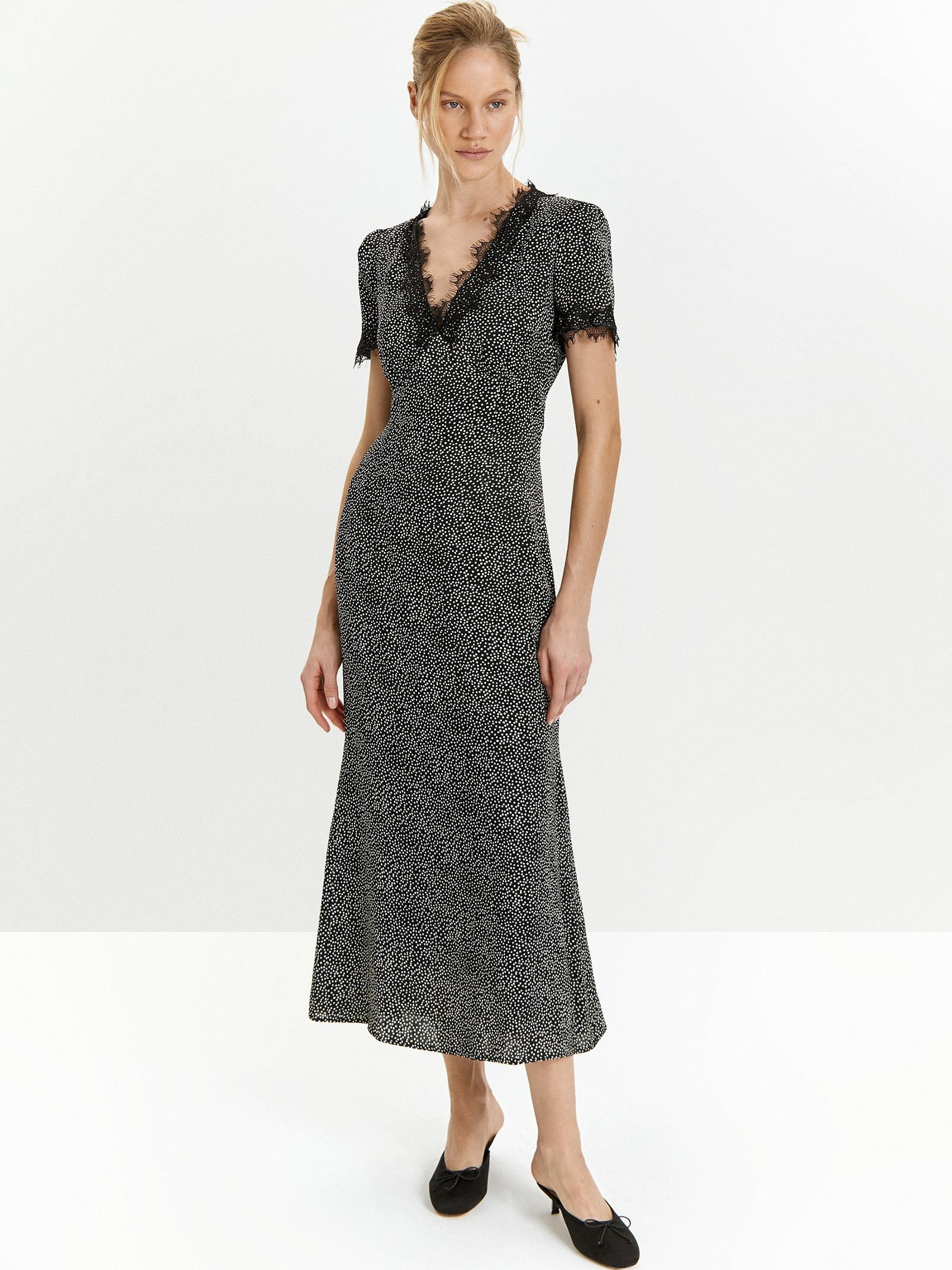 Платье в горох