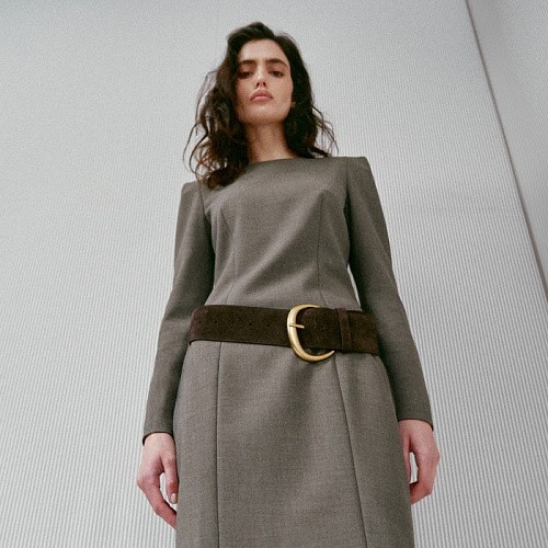 Вечерние платья оптом: как завоевать внимание клиентов и укрепить позиции на рынке?