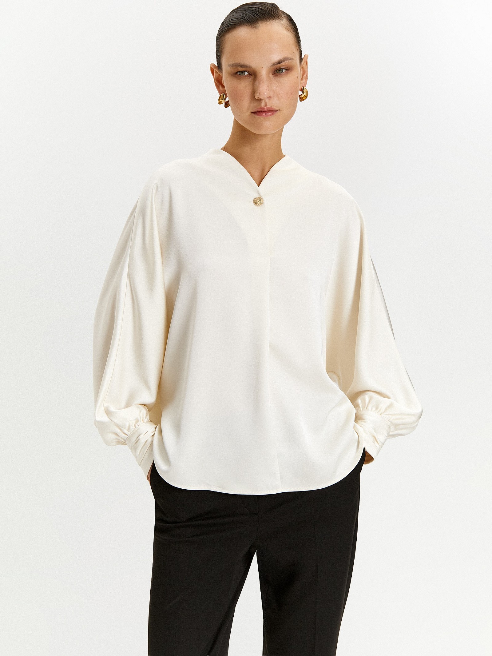 Блузка с длинным рукавом