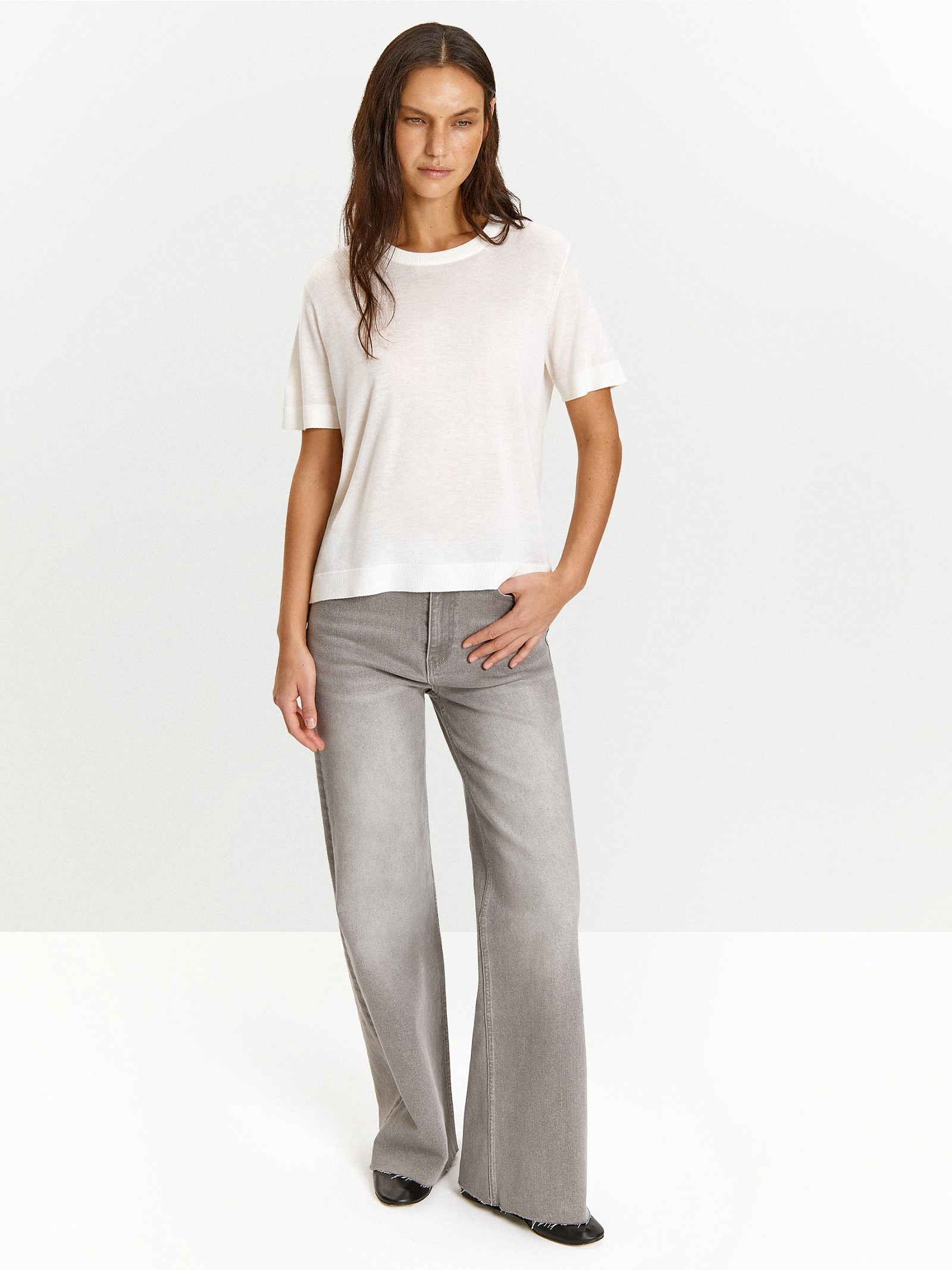 Футболка с содержанием шерсти