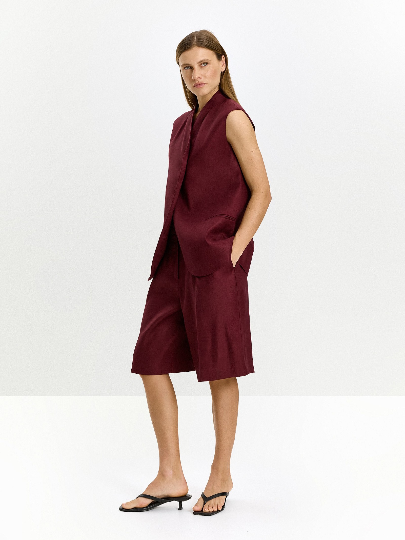 Жилет прямого кроя