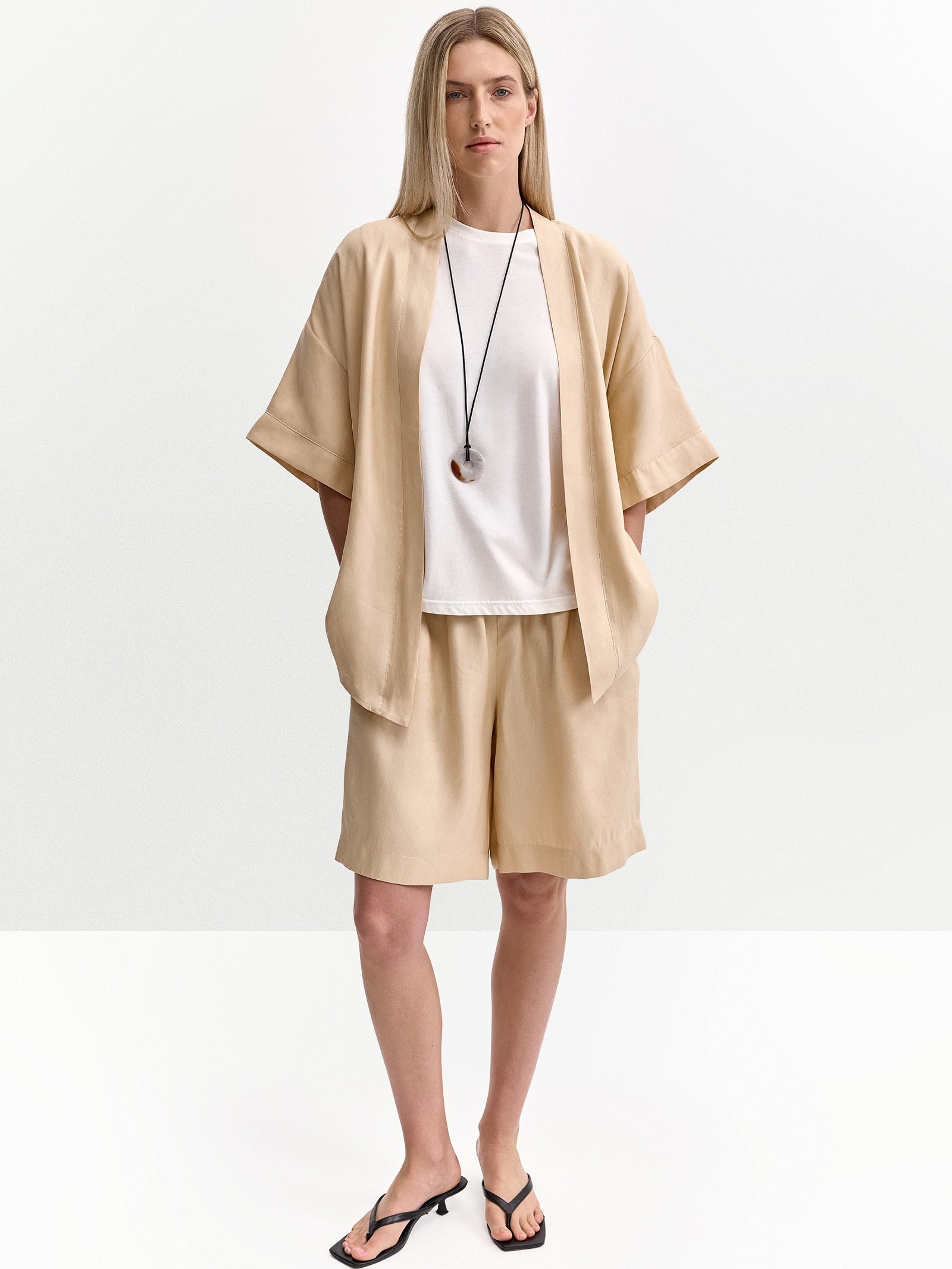 Блузка с поясом