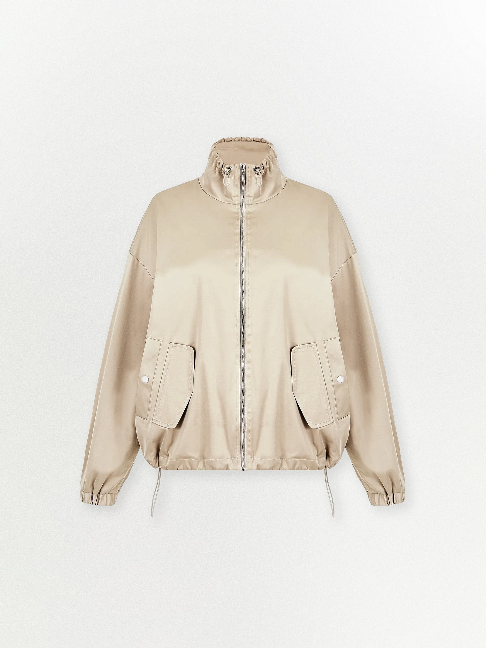 Бомбер с воротником-стойкой