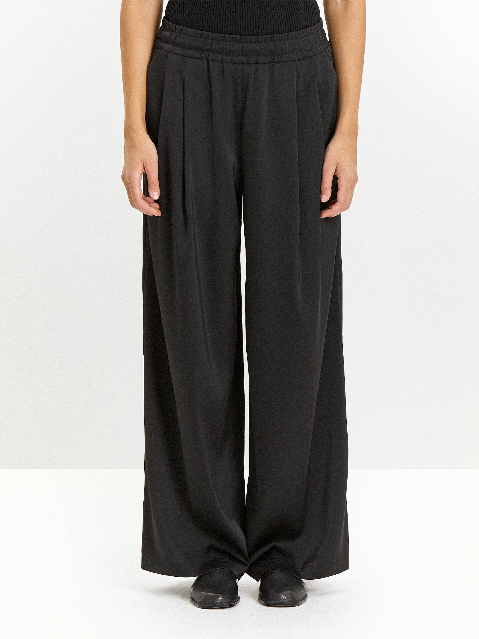 Брюки широкого кроя