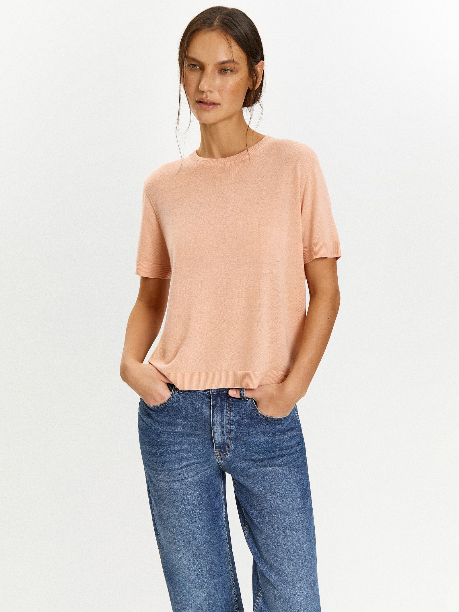 Футболка с содержанием шерсти