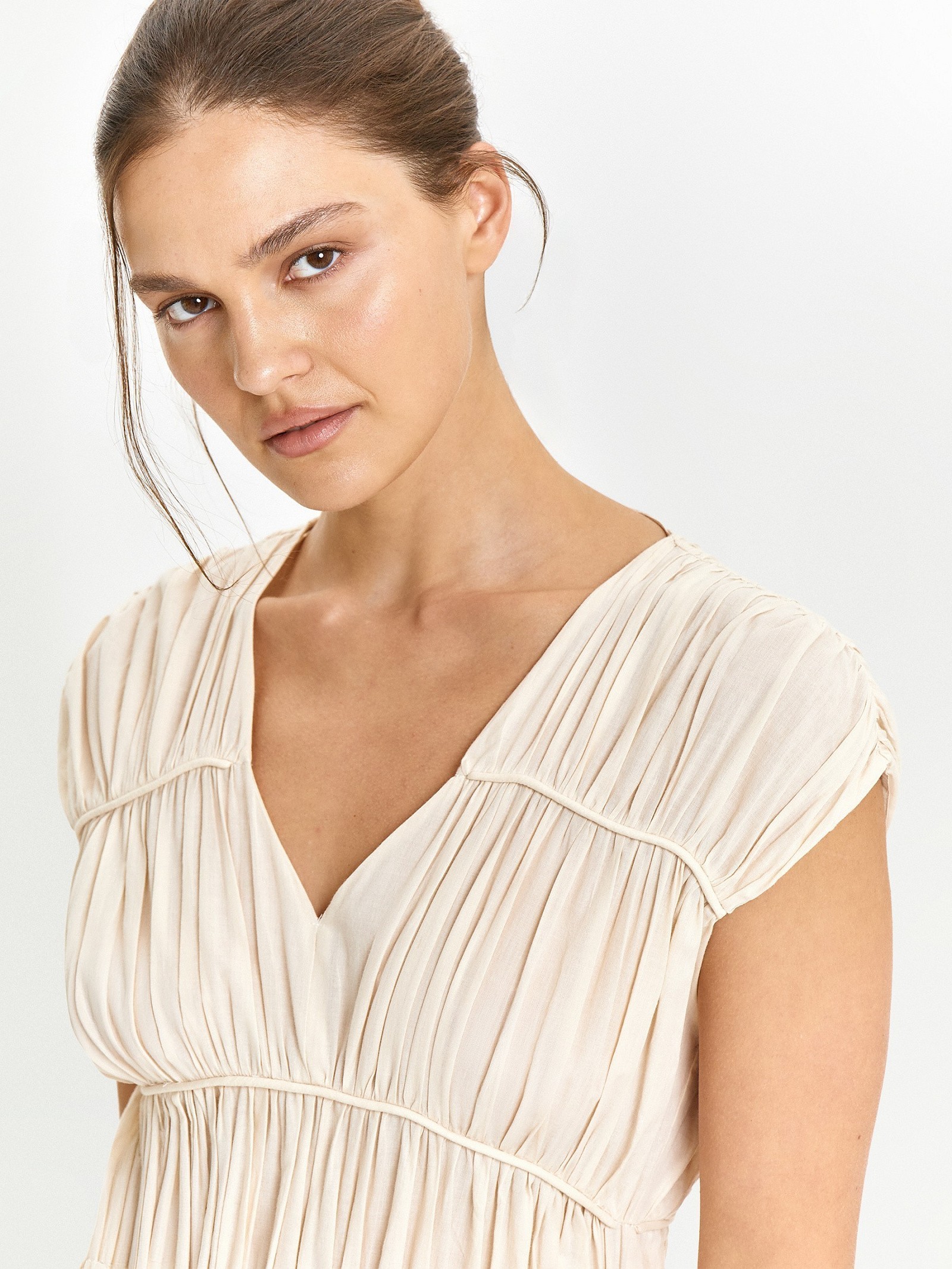 Платье а-силуэта