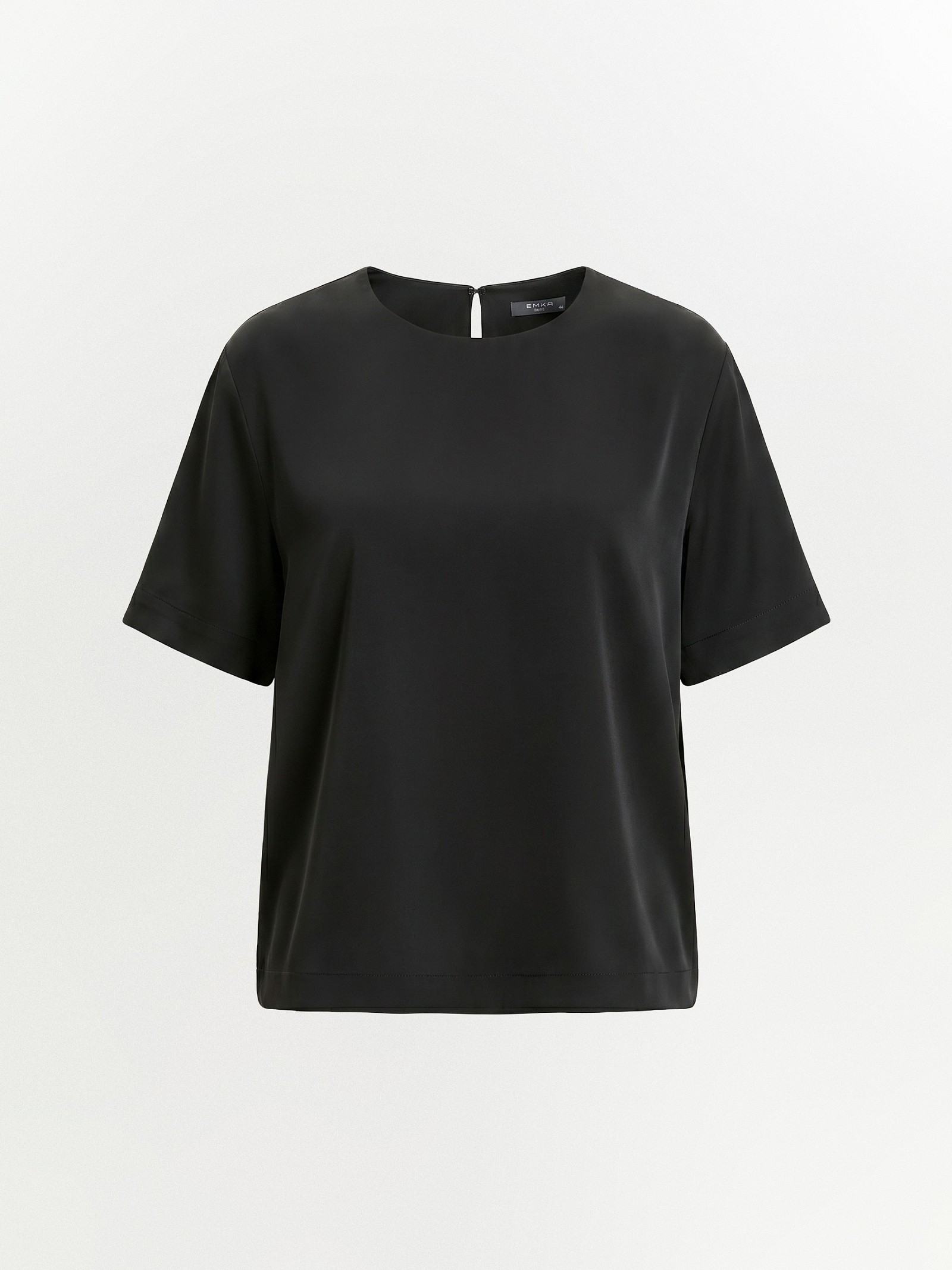 Блузка прямого кроя