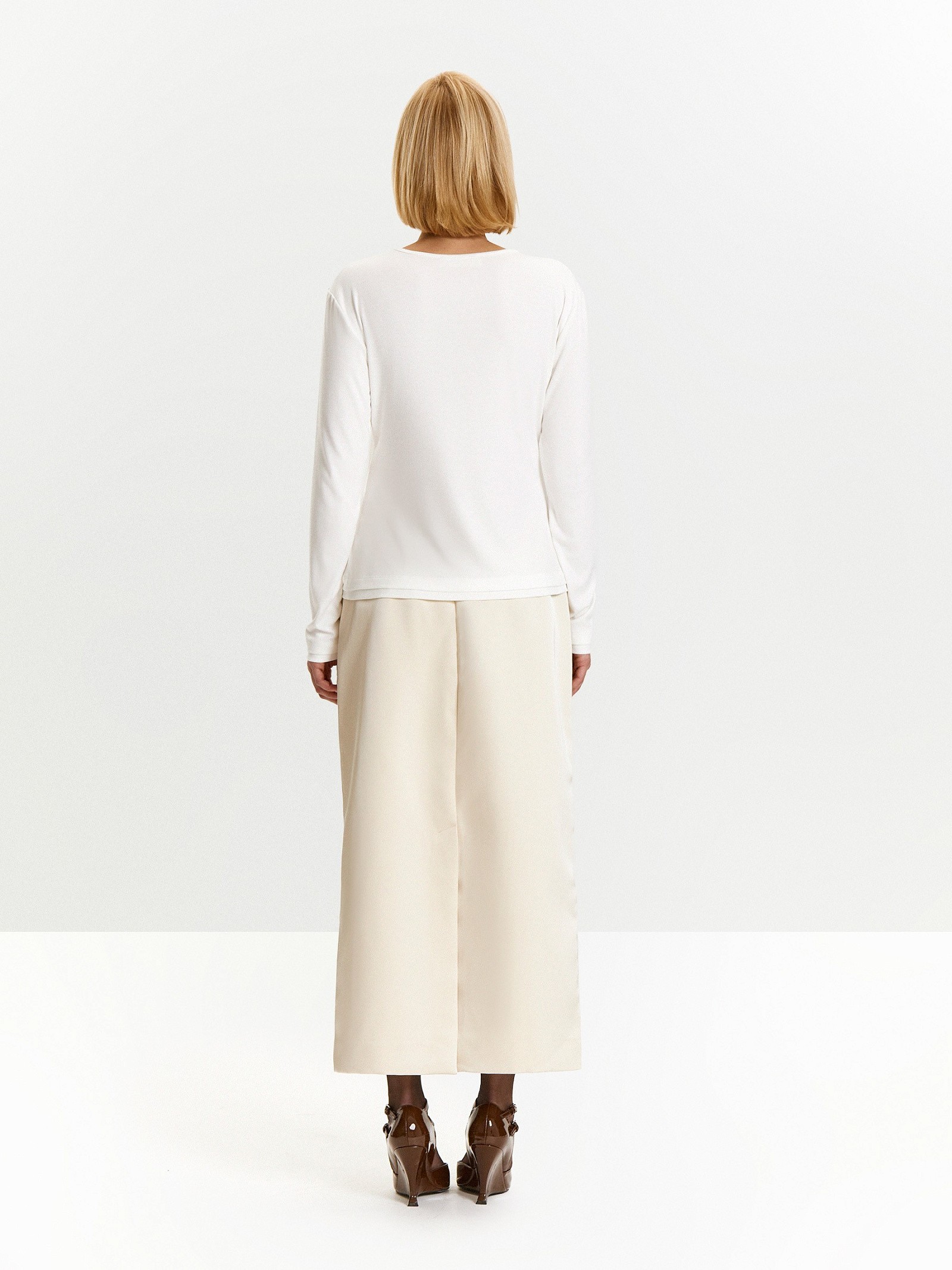 Лонгслив однотонный из вискозы