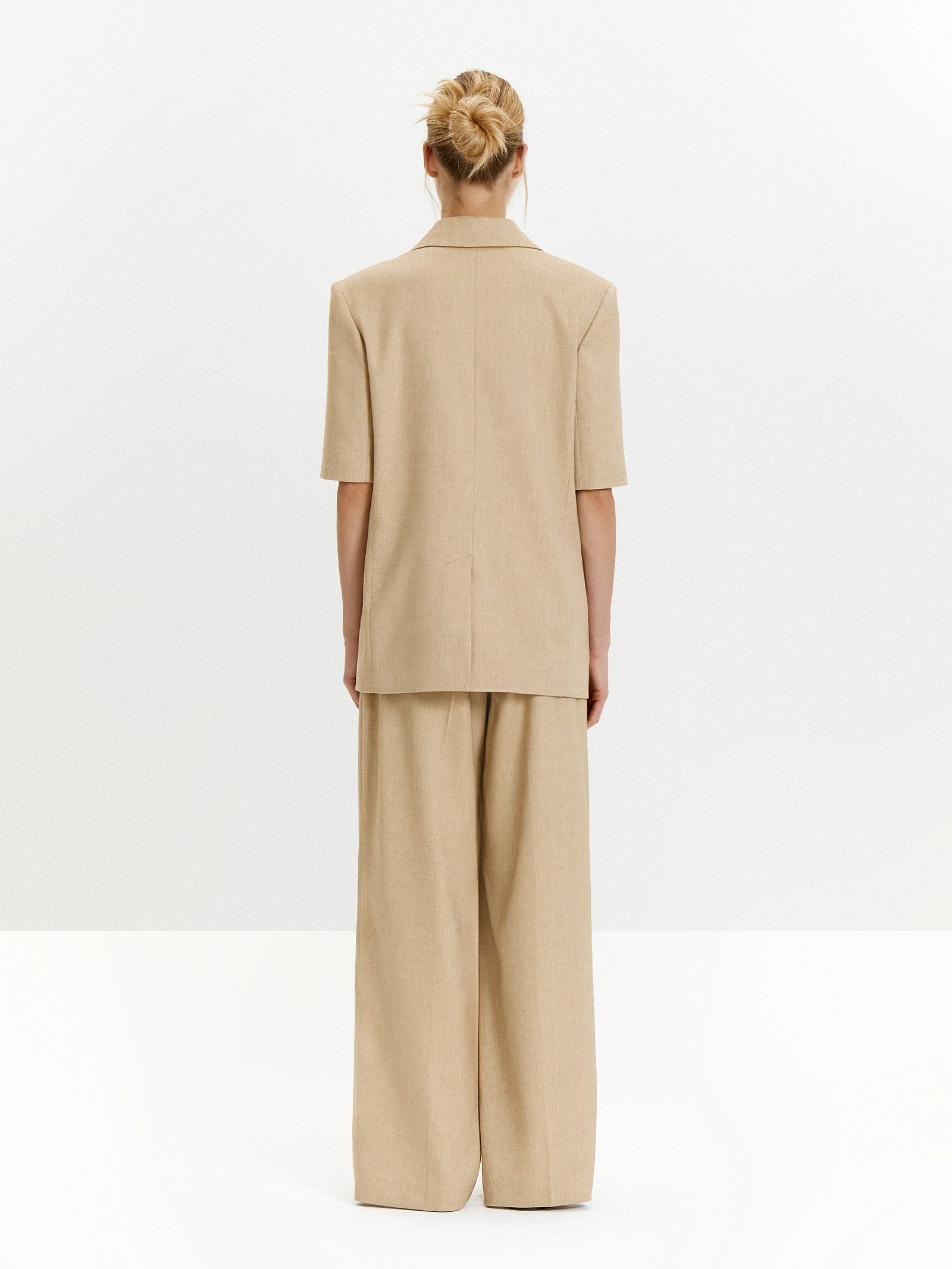 Жакет с коротким рукавом