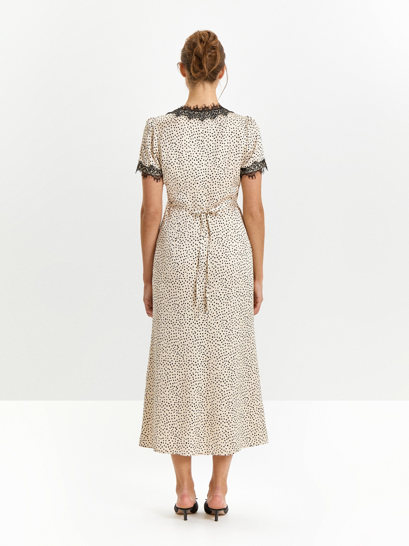 Платье в горох