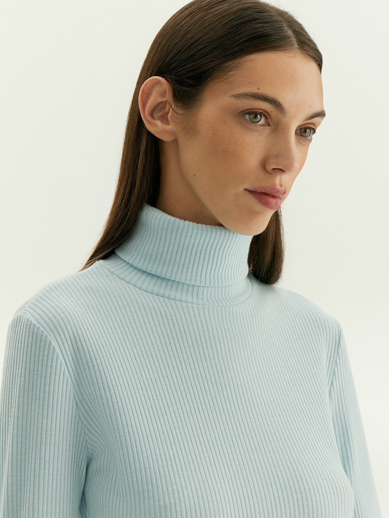 Водолазка из вискозы с добавлением шерсти